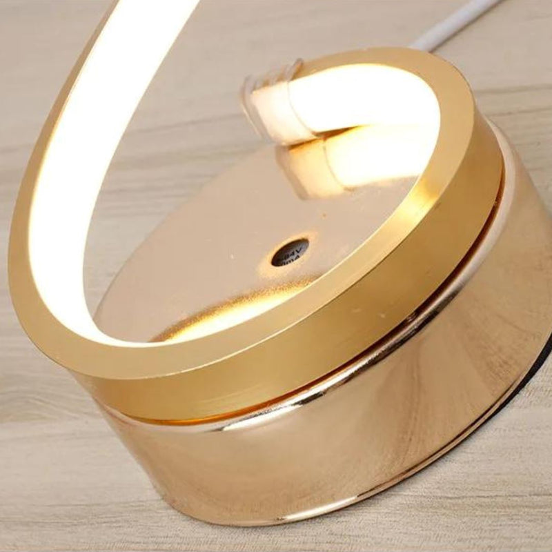 Abajur de Mesa Espiral Dourado Luna